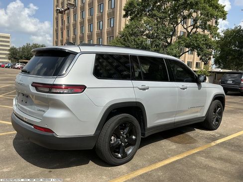 Used 2021 Jeep Grand Cherokee L Limited AWD/4WD image 6