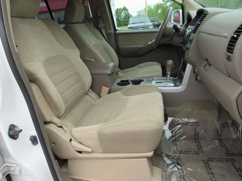 Used 2011 Nissan Pathfinder SV w/ Protection Pkg AWD/4WD image 5