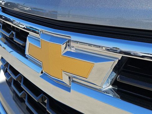 Used 2023 Chevrolet Silverado 1500 LT RWD image 30