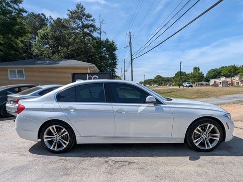 Used 2018 BMW 330i Sedan RWD image 4
