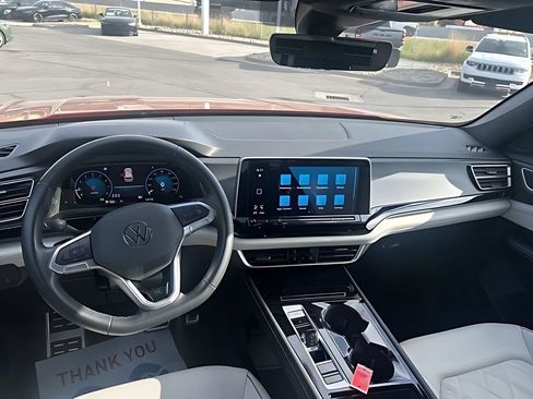 Used 2024 Volkswagen Atlas Cross Sport SEL Premium R-Line AWD/4WD image 17