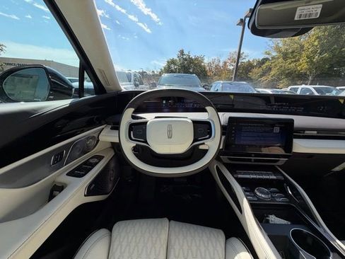 New 2026 Lincoln Nautilus Black Label image 9