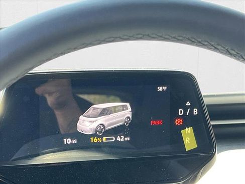 New 2025 Volkswagen ID. Buzz Pro S Plus image 11