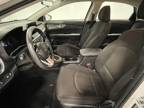 Used 2020 Kia Forte LXS image 3