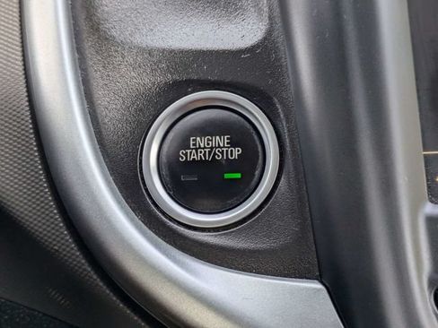 Used 2019 Chevrolet Sonic LT FWD image 28