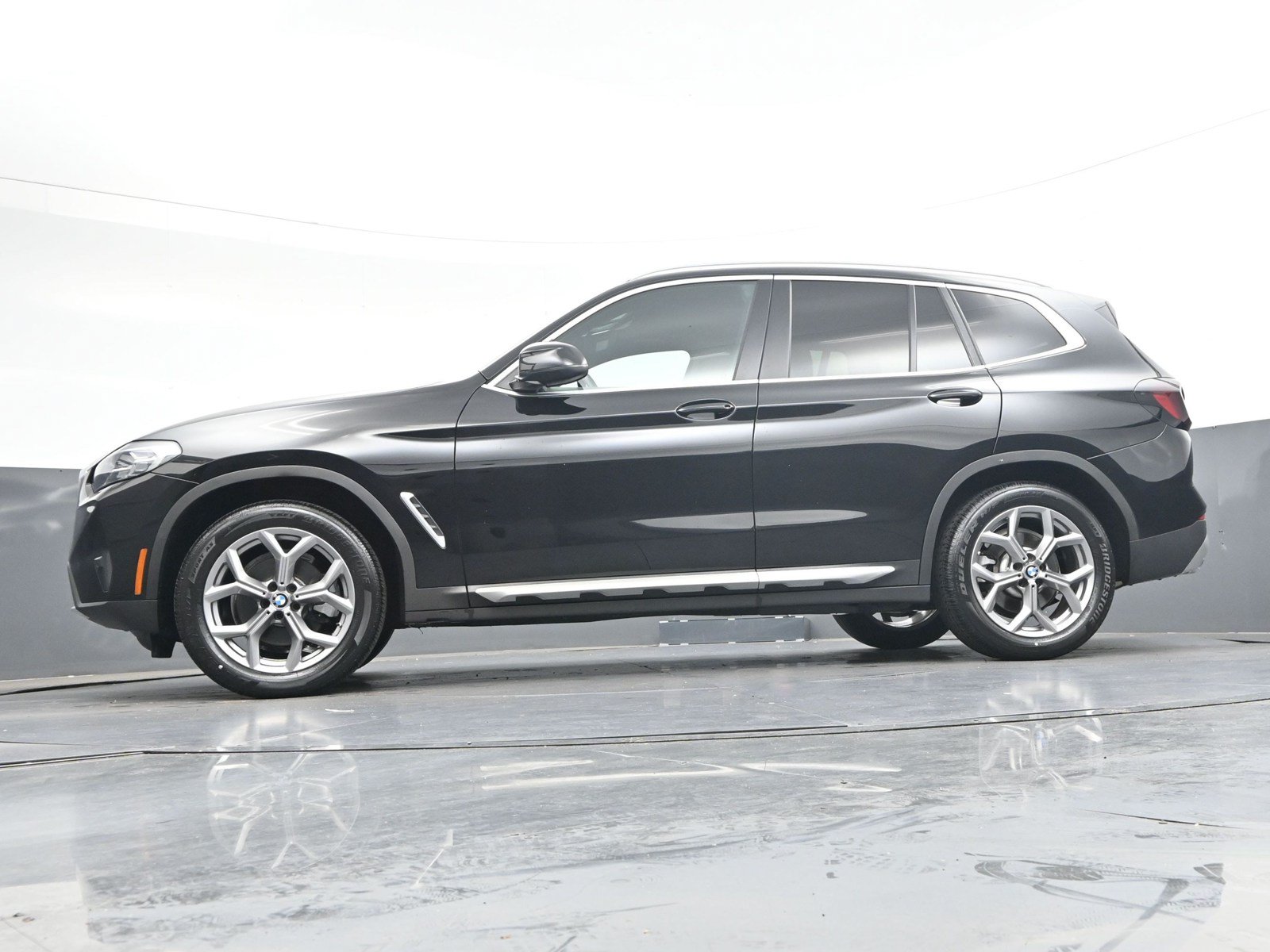Used 2023 BMW X3 xDrive30i w/ Convenience Package AWD/4WD image 32