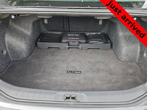 Used 2022 Nissan Altima 2.5 SR image 23