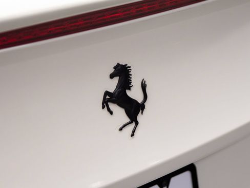 Used 2016 Ferrari California T RWD image 27
