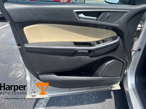 Used 2017 Ford Edge SEL w/ Equipment Group 201A AWD/4WD image 19