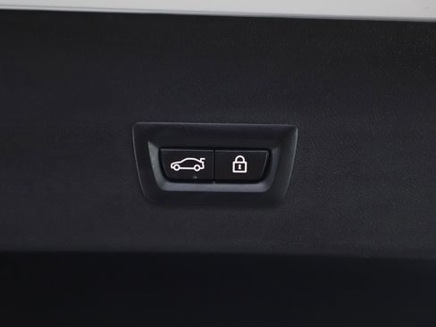 Used 2022 BMW X4 xDrive30i w/ Convenience Package image 18