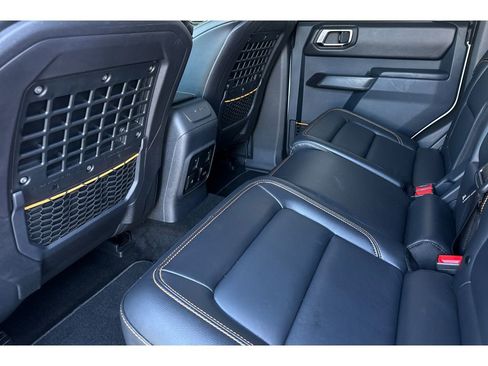 Used 2024 Ford Bronco Badlands image 13