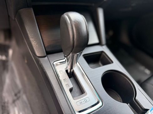 Used 2017 Subaru Legacy 2.5i Premium w/ Moonroof Package image 22