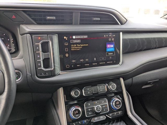 Used 2024 GMC Yukon Denali w/ Advanced Technology Package AWD/4WD image 14