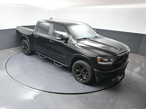 Used 2019 RAM 1500 Laramie AWD/4WD image 16