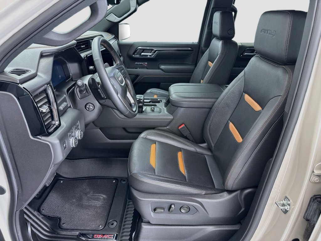 Used 2026 GMC Sierra 1500 AT4 w/ Technology Package AWD/4WD image 18