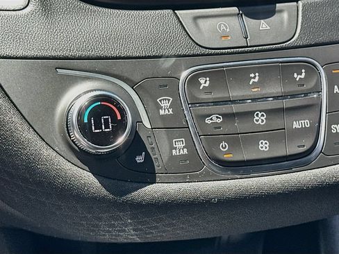 Used 2024 Chevrolet Malibu LT FWD image 19