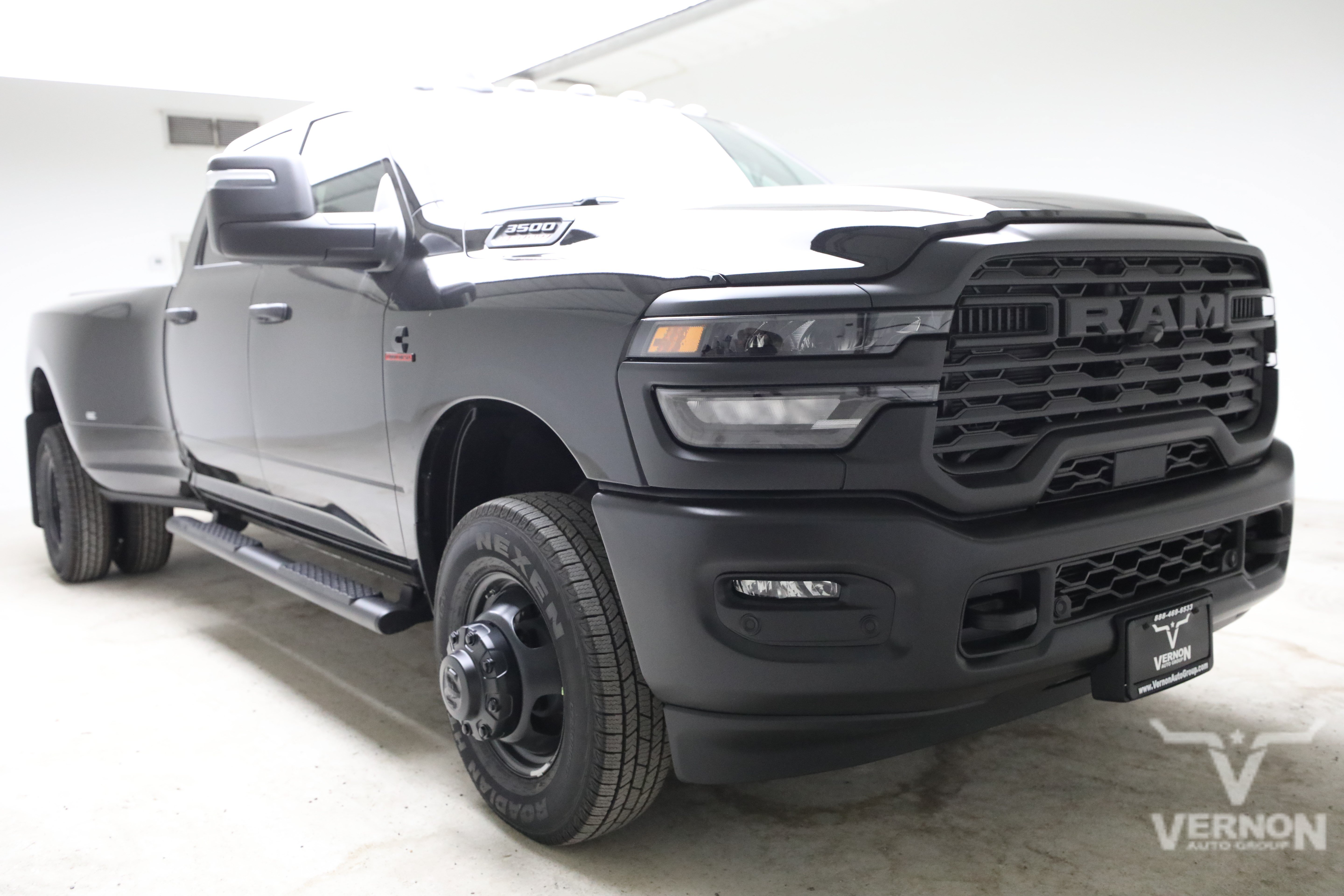 New 2026 RAM 3500 Tradesman AWD/4WD image 7