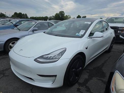 Used 2020 Tesla Model 3 Standard Range RWD image 1