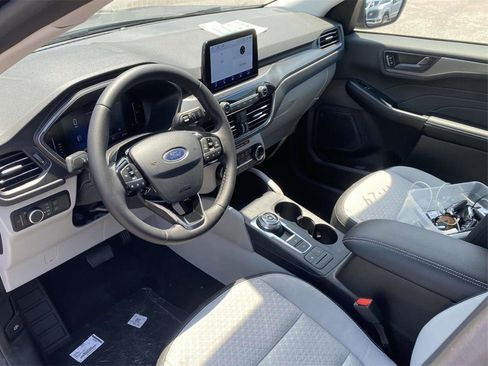 New 2025 Ford Escape Active w/ Cold Weather Package image 10
