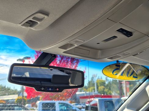 Used 2015 GMC Sierra 2500 SLE image 24