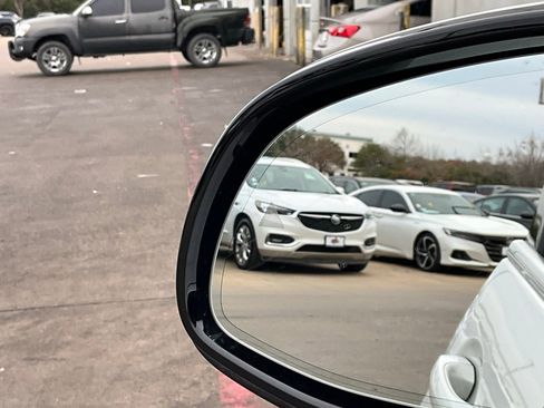 Used 2023 BMW X5 xDrive40i w/ Luxury Seating Package image 21