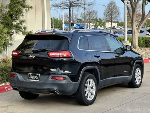 Used 2015 Jeep Cherokee Latitude w/ Comfort/Convenience Group image 5