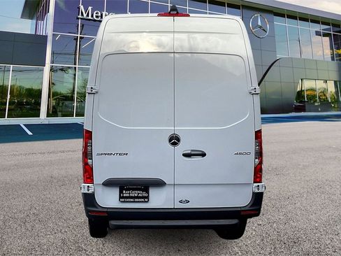 New 2025 Mercedes-Benz Sprinter 4500 image 4