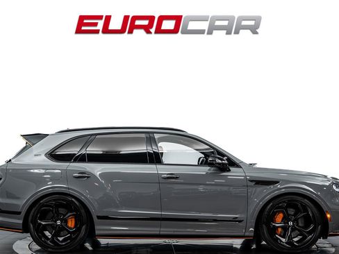 Used 2025 Bentley Bentayga AWD/4WD image 6