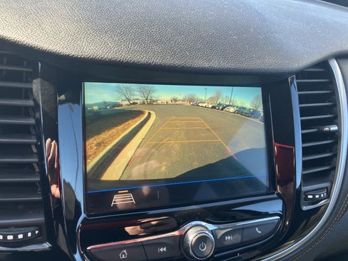 Used 2018 Chevrolet Trax LT w/ Redline Edition image 2