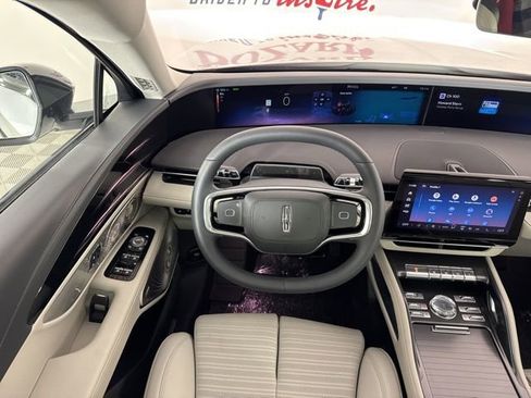 New 2026 Lincoln Nautilus Reserve image 10