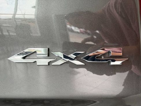 New 2026 RAM 1500 Laramie AWD/4WD image 12