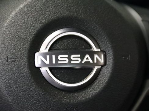 Used 2025 Nissan Sentra SV w/ SV Premium Package image 21