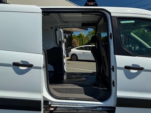 Used 2019 Ford Transit Connect XLT FWD image 14