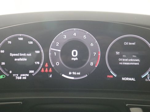 Used 2025 Porsche Cayenne S AWD/4WD image 18