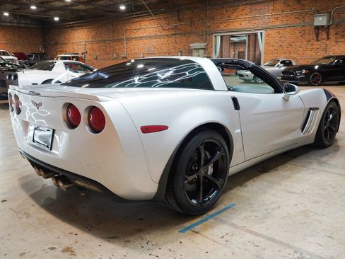 Used 2013 Chevrolet Corvette Grand Sport w/ 2LT Preferred Equipment Group RWD image 38
