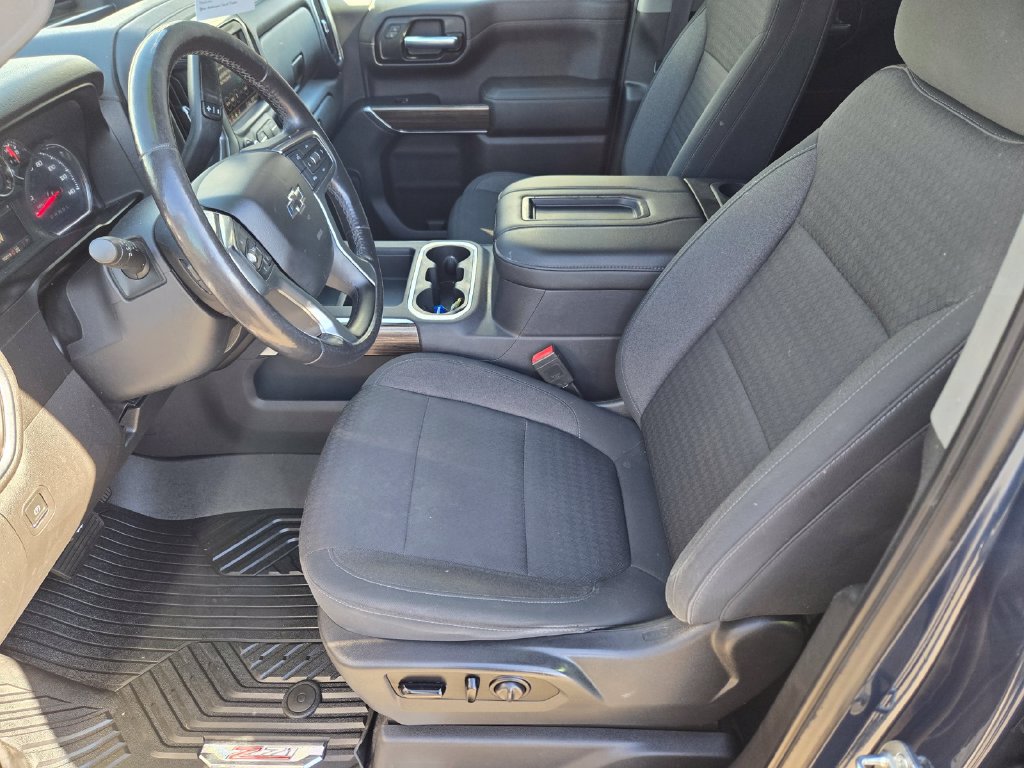 Used 2020 Chevrolet Silverado 1500 RST AWD/4WD image 11