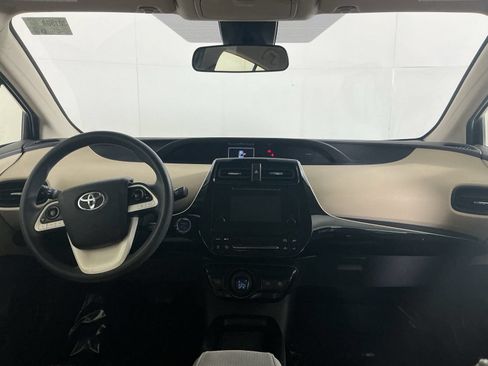 Used 2018 Toyota Prius Two w/ Prius Two Safety Plus Package FWD image 15