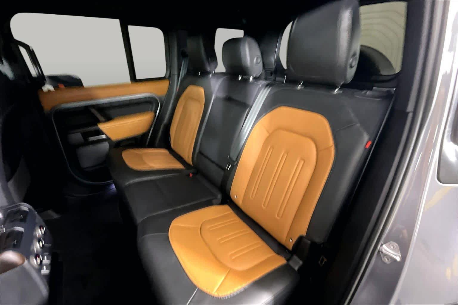 Used 2023 Land Rover Defender 110 X AWD/4WD image 18