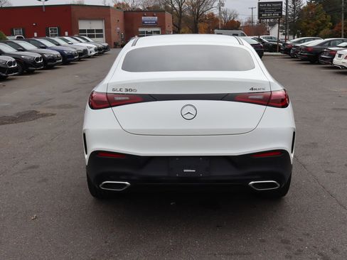 Used 2024 Mercedes-Benz GLC 300 4MATIC w/ AMG Line image 6