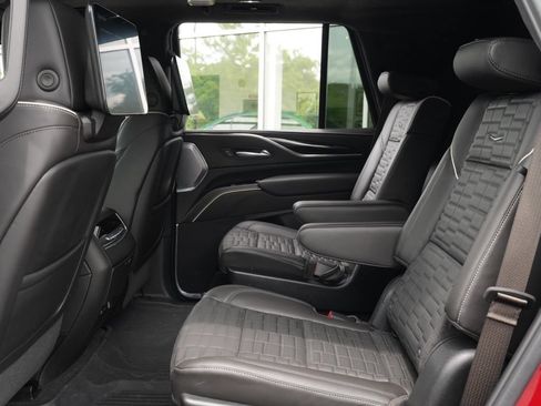 Used 2024 Cadillac Escalade V w/ LPO, ONYX Package AWD/4WD image 32