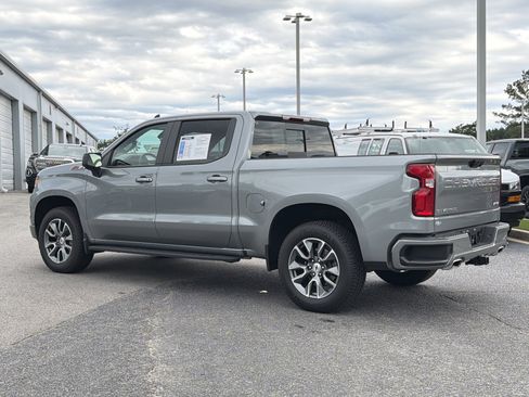 Used 2024 Chevrolet Silverado 1500 RST AWD/4WD image 9