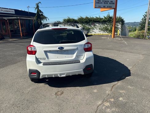 Used 2016 Subaru Crosstrek 2.0i Premium AWD/4WD image 6