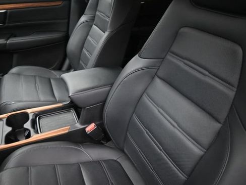 Used 2022 Honda CR-V Touring image 17
