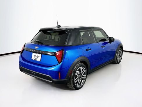 Certified 2025 MINI Cooper S image 5
