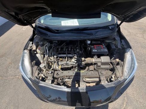 Used 2021 Nissan Versa SV FWD image 10