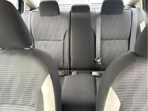 Used 2021 Nissan Versa SV image 21