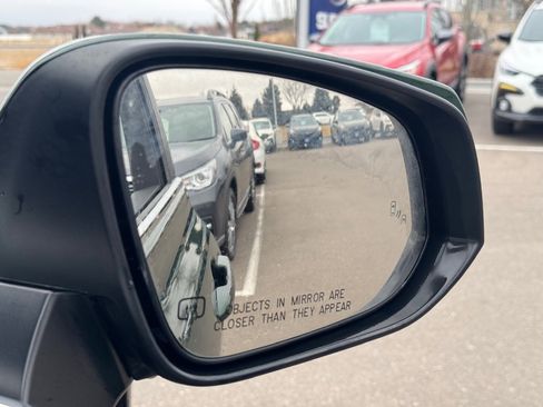 Used 2023 Toyota Highlander LE image 50