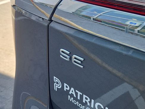 Certified 2023 Volkswagen Atlas SE AWD/4WD image 6