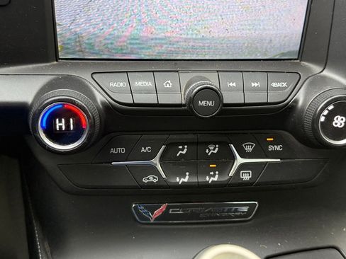 Used 2014 Chevrolet Corvette Stingray Coupe image 27