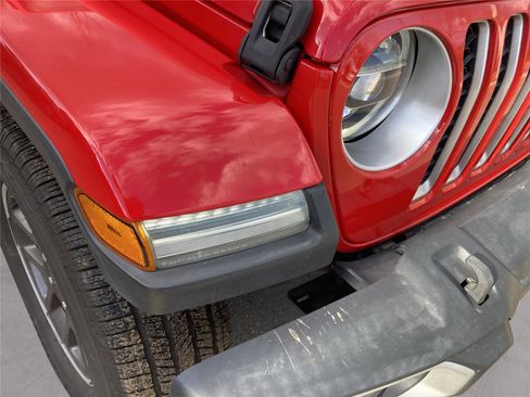 Used 2020 Jeep Gladiator Overland w/ Popular Equipment Package image 10